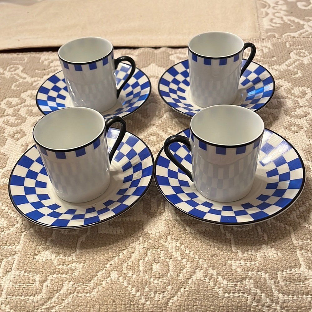 Set of 4 Le Cordon Bleu Paris 1895 Limoges France Cup/Saucer White/Blue Squares - Picture 1 of 4